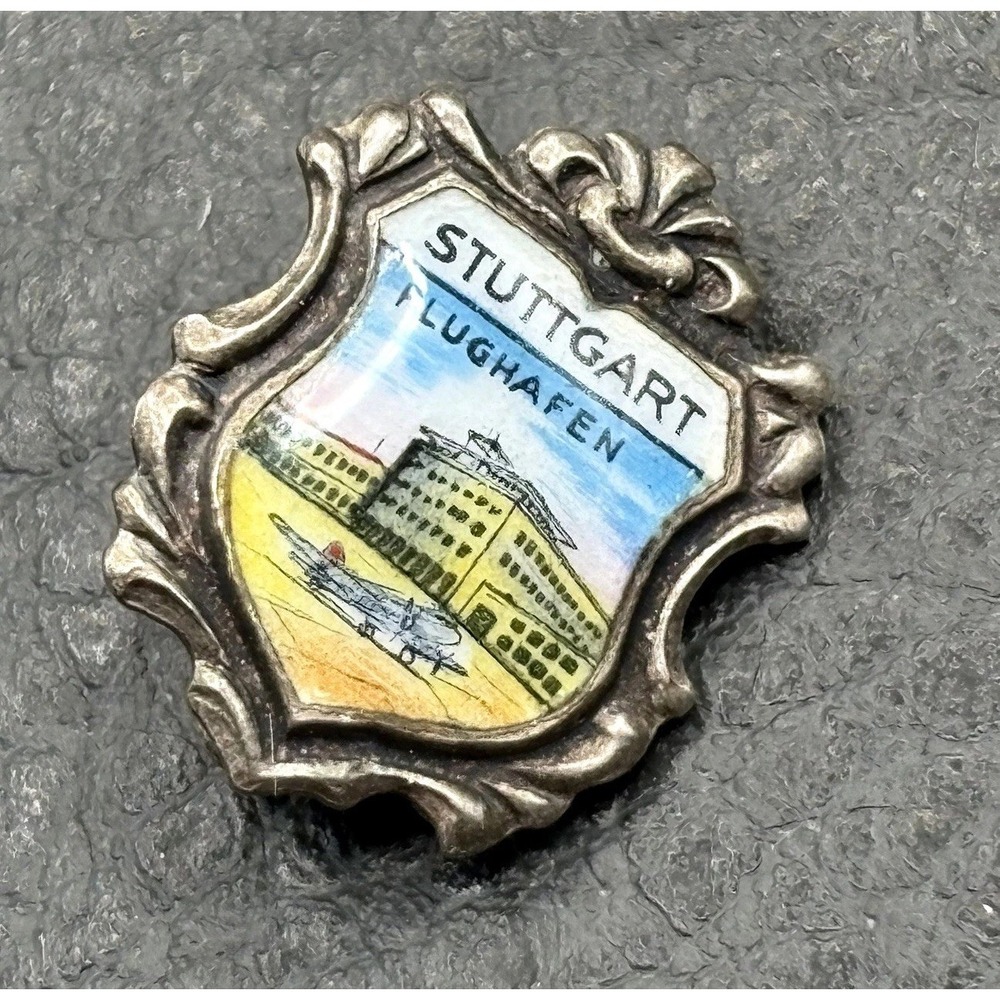 VTG Souvenir Germany Stuttgart Flughafen Plane Airport Enamel Pin Silver Tone